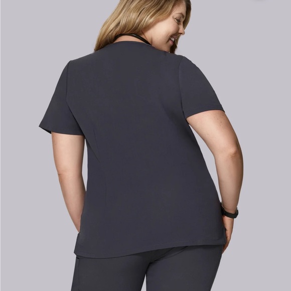 NWT 4X Mandala Grey Scrub Top - Picture 2 of 5